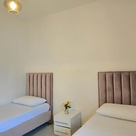 Sunny - 126 아파트 Durrës