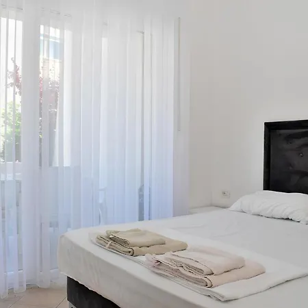 Sunny - 126 Apartamento *