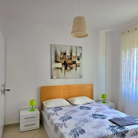 Sunny - 126 Apartamento